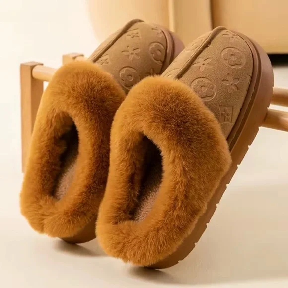 Brown Faux Fur Lined Slippers Cozy Warm | Women’s - Picture 1 of 3